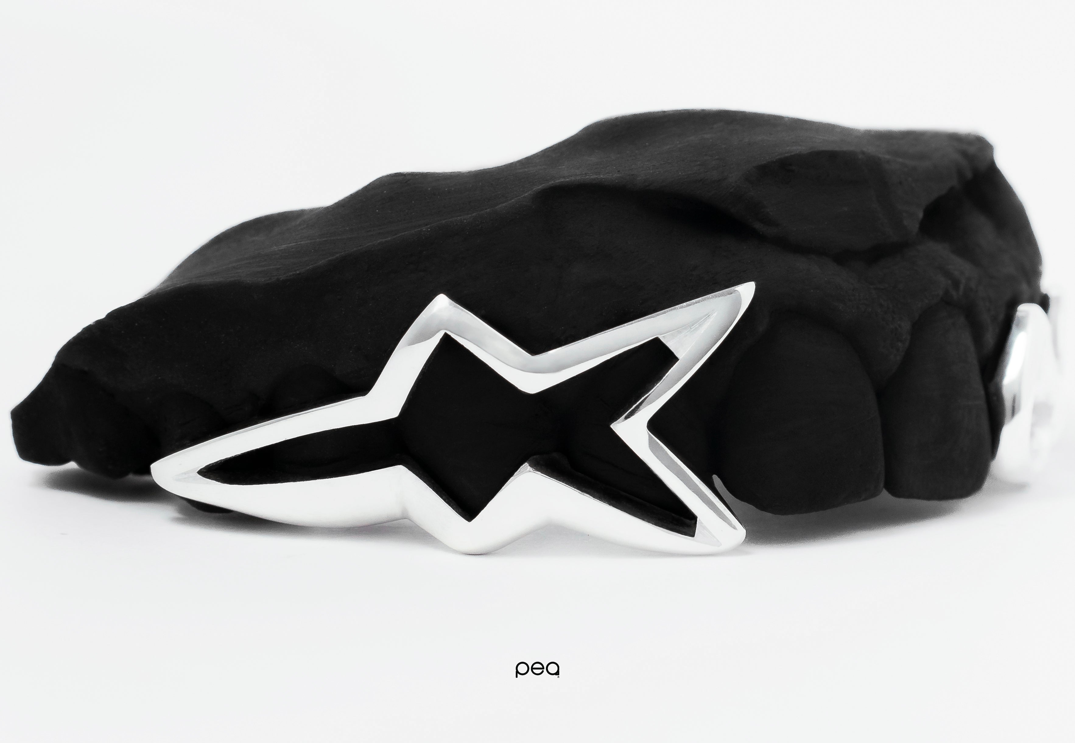 3 Teeth (Star)